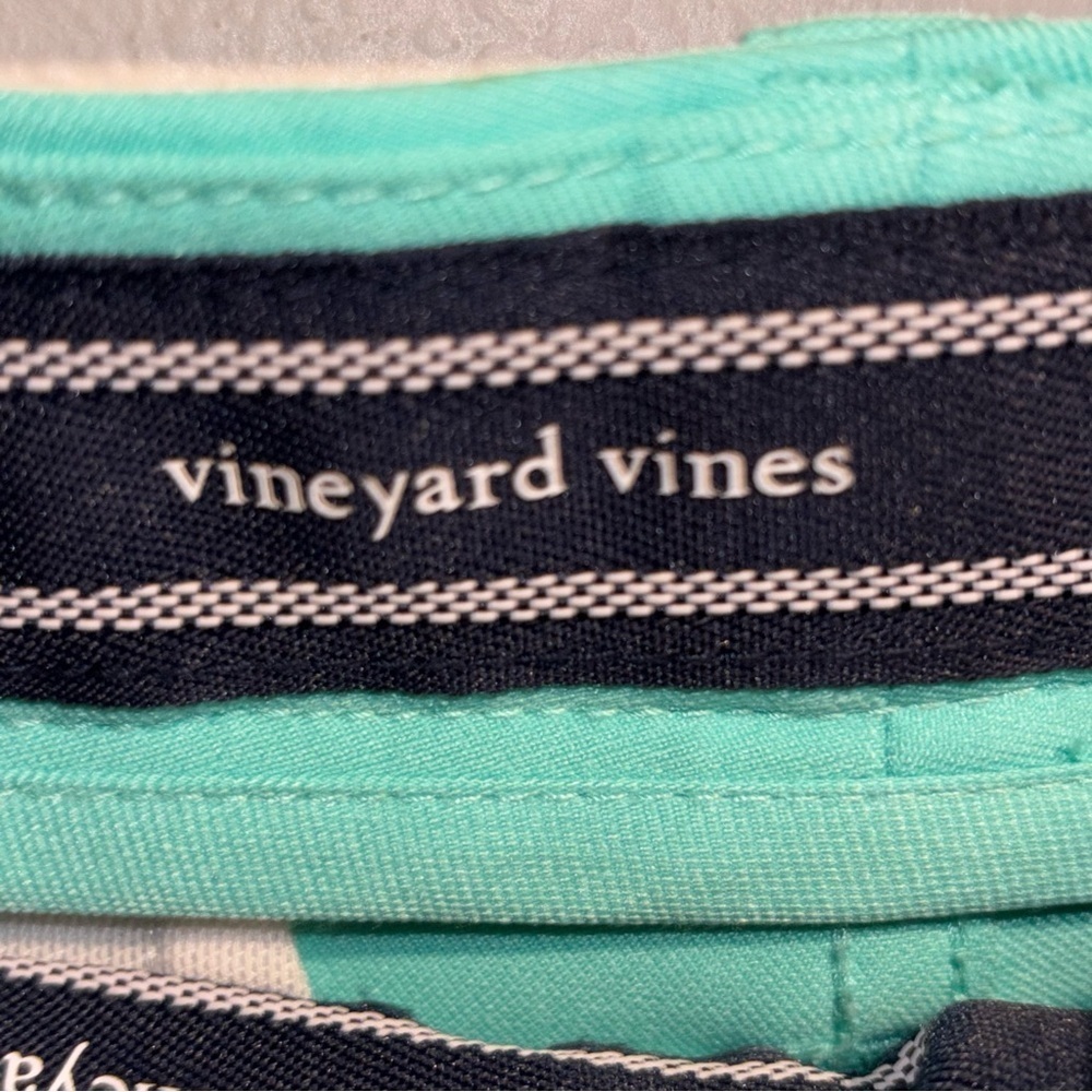 VINEYARD VINES Links Size 30 shorts - Picture 2 of 6